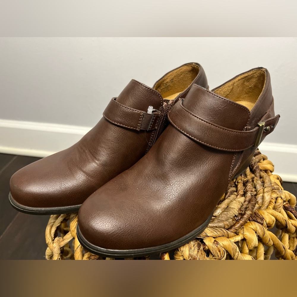 Natural Soul Brown Ankle Boots